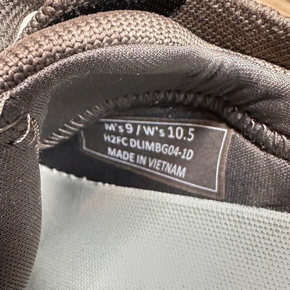 KIZIK Lima Shoes Size Men 9 / Womens 10.5 Unisex Gray Breathable Knit Hands Free - Picture 9 of 9